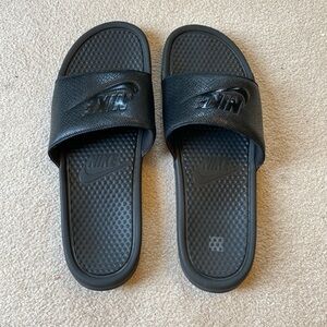 Nike slides